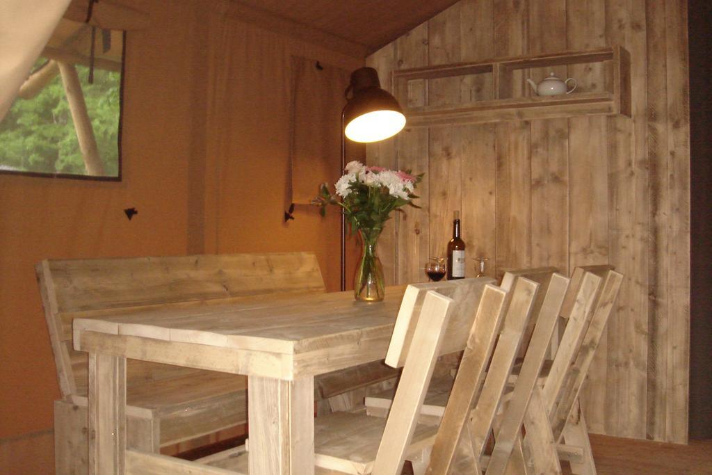Camping De La Bonnette Caylus Exteriér fotografie